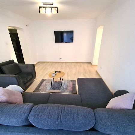 Star Apartments بايا ماري المظهر الخارجي الصورة